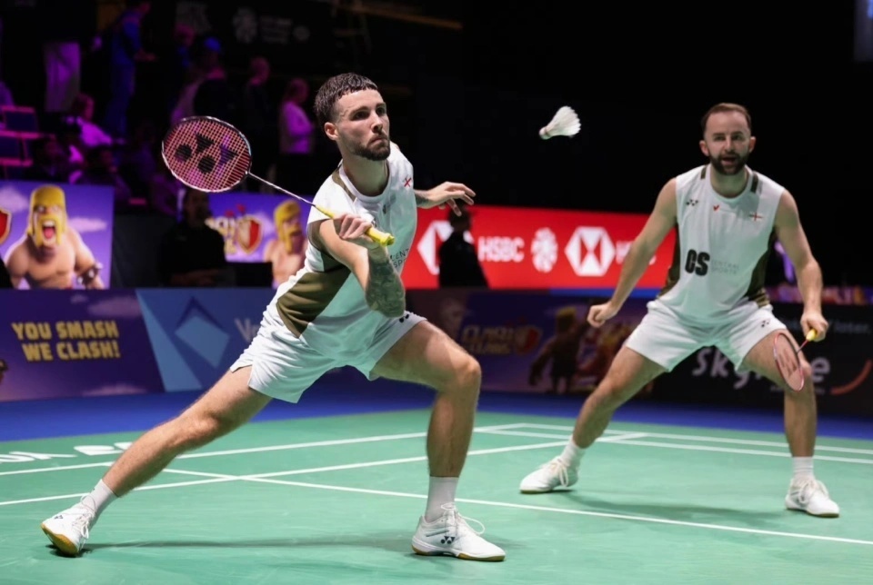 遭泰国组合 遭泰国组合